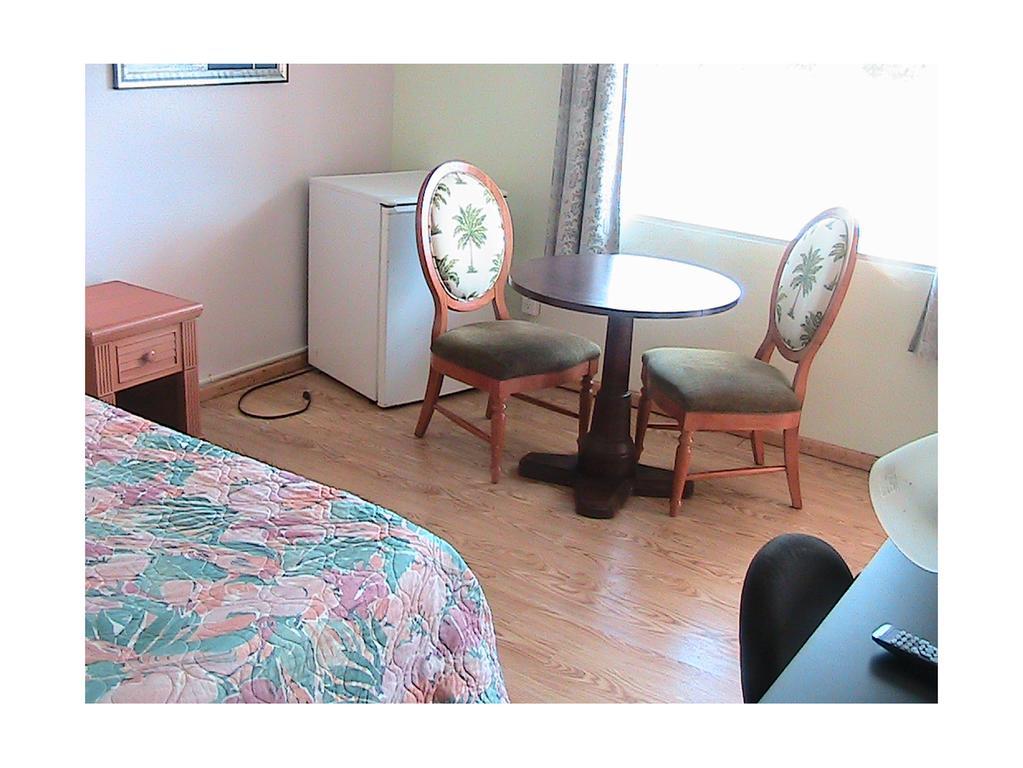 At Home Express Tangerine Inn DeLand Exterior photo
