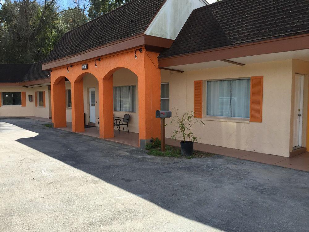 At Home Express Tangerine Inn DeLand Exterior photo
