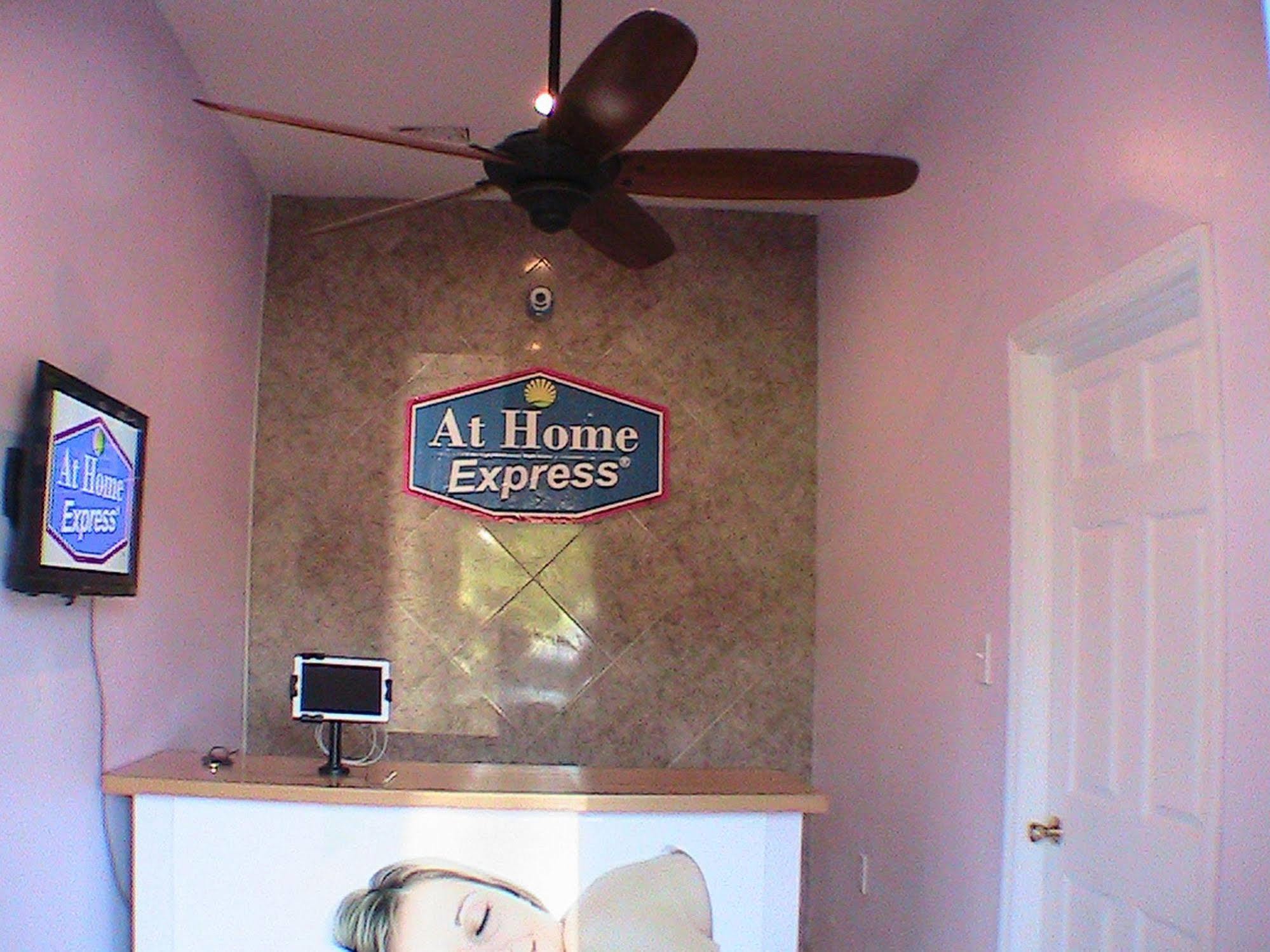 At Home Express Tangerine Inn DeLand Exterior photo